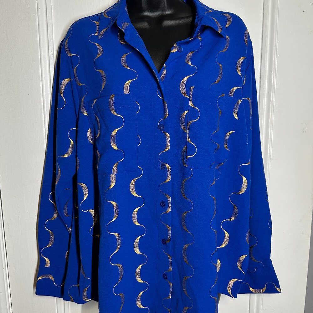 Harvé Bernard Blue Blouse with Gold Print Pockets NWT Size L